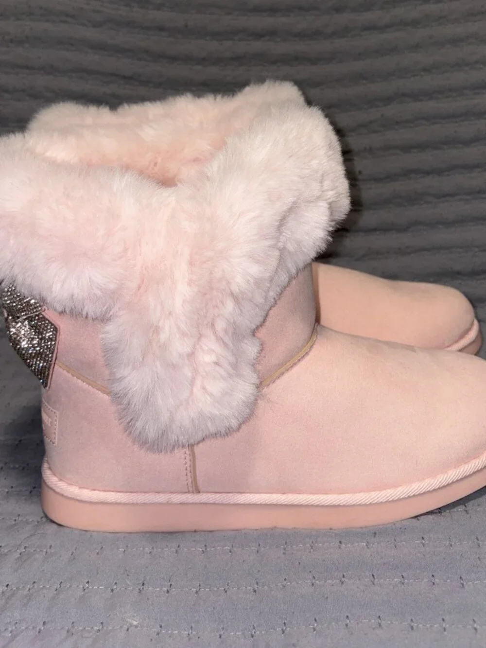 JUICY COUTURE WOMENS KRAZEY KUTE FUR BOOTS